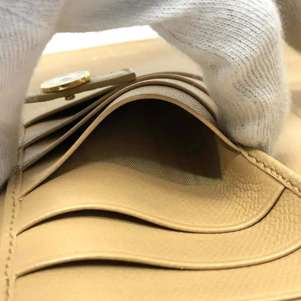 CHANEL Authentic Cream Leather Wallet